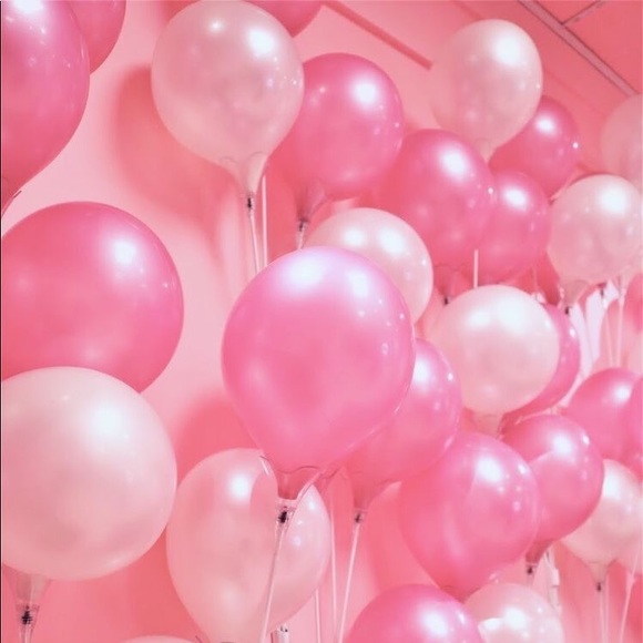 Meet your Posher, Niki✨ - Picture 4 of 6